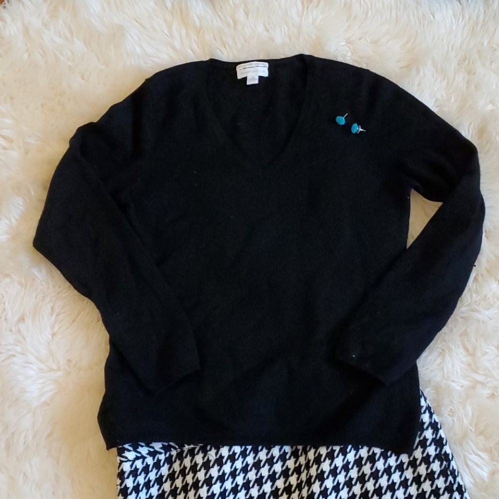 100% double layer black vneck cashmere sweater